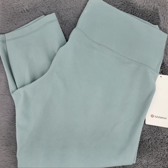 Lululemon Wunder Train Contour Fit High-Rise Crop 23" Women's Leggings - Picture 4 of 6